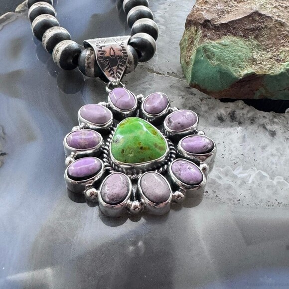 Native American Sterling Green Turquoise w/Phosphosiderite Cluster Pendant - Picture 4 of 10